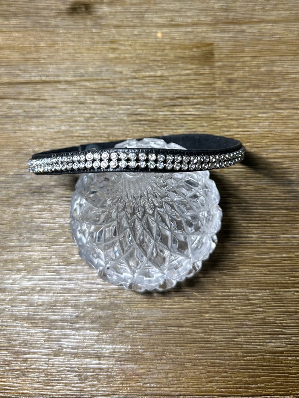 Chloe + Isabela Crystal-Embellished Black Genuine Leather Choker Sparkling ✨